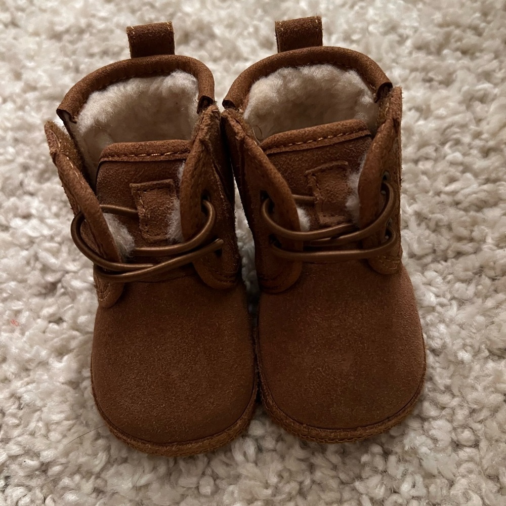 Baby Ugg Neumel